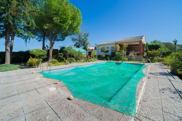 Foto 2 de Xalet en venda a calle Parra de 3 habitacions amb terrassa i piscina