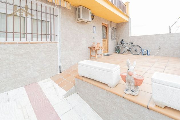 Foto 1 de Venta de casa en calle Del Moro de 5 habitaciones con terraza y balcón
