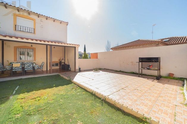 Foto 1 de Casa en venda a calle Cuenca de 3 habitacions amb garatge i jardí