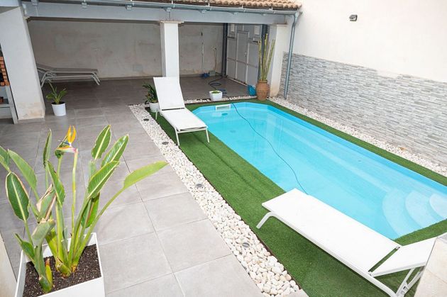 Foto 2 de Casa en lloguer a Muro de 3 habitacions amb terrassa i piscina