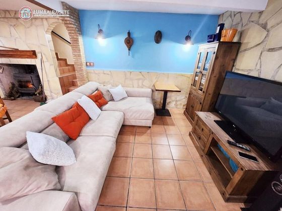 Foto 2 de Casa rural en venda a Hermanos Falcó - Sepulcro Bolera de 4 habitacions amb calefacció
