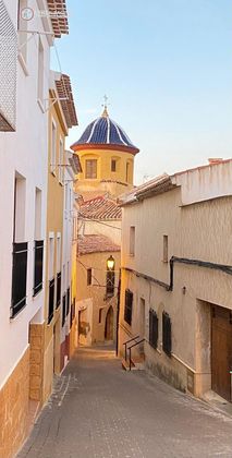 Foto 2 de Casa en venda a Chinchilla de Monte-Aragón de 9 habitacions amb terrassa i balcó