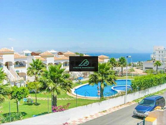 Foto 1 de Pis en lloguer a Gran Alacant de 2 habitacions amb terrassa i piscina