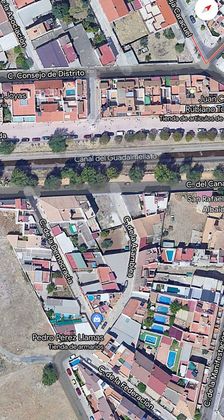Foto 1 de Venta de terreno en Poniente-Norte - Miralbaida - Parque Azahara de 130 m²