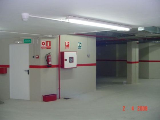 Foto 2 de Alquiler de garaje en calle De Los Vascos de 12 m²