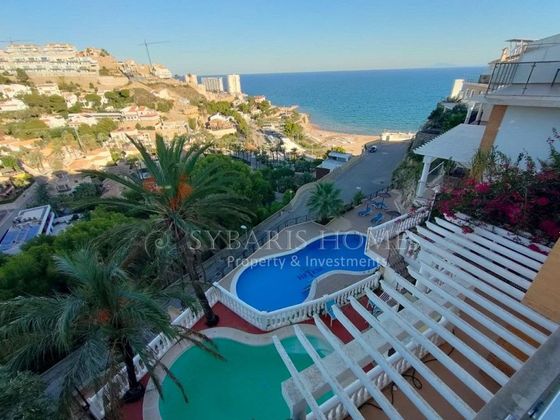 Foto 1 de Venta de chalet en El Faro - El Dossel de 7 habitaciones con terraza y piscina