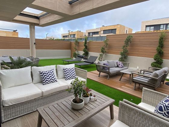 Foto 1 de Casa en venda a Parque Boadilla de 6 habitacions amb terrassa i piscina