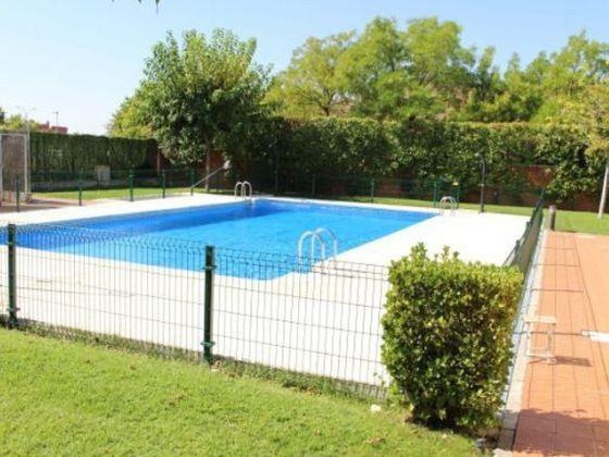 Foto 2 de Venta de casa en Centro - Rivas-Vaciamadrid de 4 habitaciones con terraza y piscina