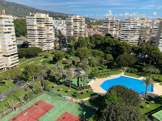 Foto 2 de Pis en lloguer a urbanización Playamar de 3 habitacions amb piscina i garatge