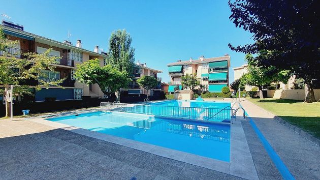 Foto 2 de Pis en venda a Sotillo de la Adrada de 3 habitacions amb terrassa i piscina