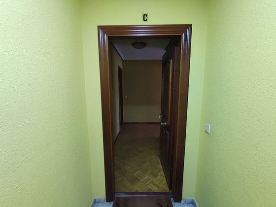 Foto 2 de Venta de piso en Corvera de Asturias de 3 habitaciones con ascensor