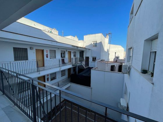 Foto 1 de Piso en venta en Algaba (La) de 2 habitaciones con terraza y garaje
