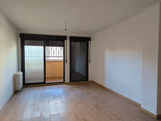 Foto 1 de Venta de piso en calle Espada de 2 habitaciones con terraza y garaje