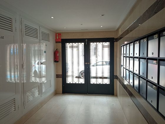 Foto 1 de Dúplex en venda a calle Embudo de 2 habitacions amb balcó i calefacció