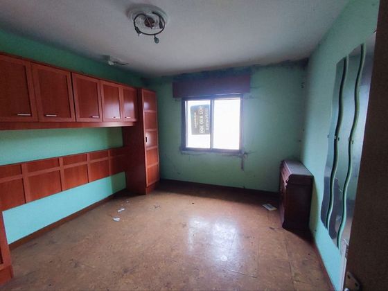 Foto 1 de Pis en venda a San Martín del Rey Aurelio de 2 habitacions amb calefacció