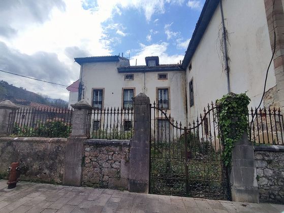 Foto 1 de Casa en venda a Pría-Nueva-Hontoria-Naves de 8 habitacions amb jardí