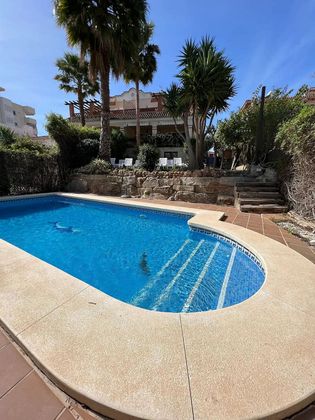 Foto 1 de Casa en venta en Zona Miraflores de 5 habitaciones con terraza y piscina