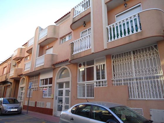 Foto 2 de Piso en venta en calle Juan Ramón Jiménez de 2 habitaciones con balcón y aire acondicionado