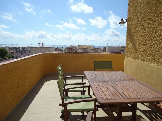 Foto 2 de Ático en venta en Centro - Alcazares, Los de 3 habitaciones con terraza y jardín