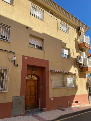 Foto 2 de Piso en venta en Centro - Alcazares, Los de 4 habitaciones con garaje y ascensor