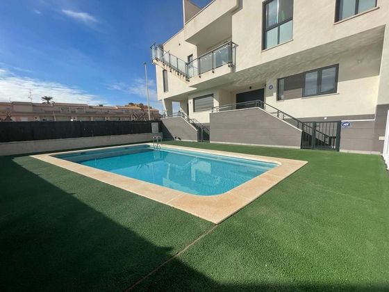 Foto 1 de Piso en venta en Los Narejos de 3 habitaciones con terraza y piscina