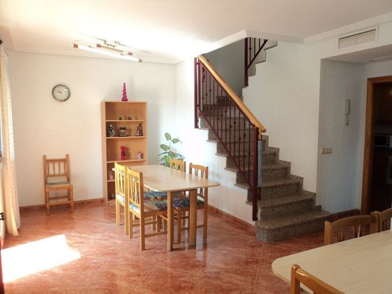Foto 1 de Venta de dúplex en Orihuela ciudad de 3 habitaciones con terraza y garaje