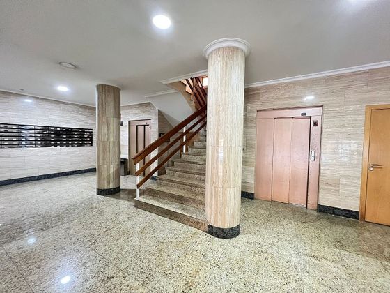 Foto 2 de Pis en venda a Orihuela ciudad de 4 habitacions amb ascensor