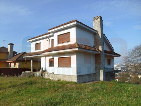 Foto 2 de Chalet en venta en Parroquias de Oviedo de 5 habitaciones con terraza y garaje