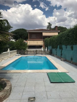 Foto 2 de Chalet en venta en Los Villares de 6 habitaciones con terraza y piscina