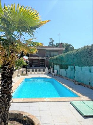 Foto 1 de Chalet en venta en Los Villares de 6 habitaciones con terraza y piscina