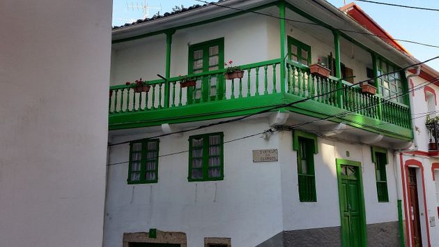 Foto 2 de Casa en venta en Betanzos de 3 habitaciones con balcón