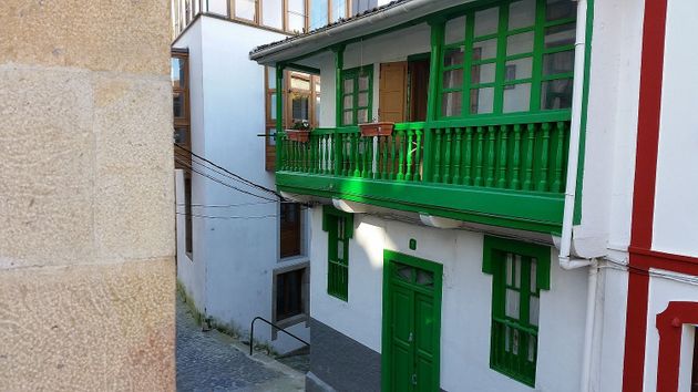 Foto 1 de Casa en venta en Betanzos de 3 habitaciones con balcón