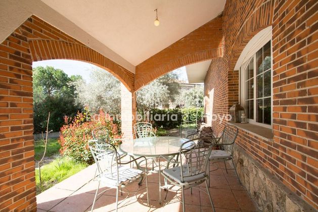 Foto 1 de Xalet en venda a Hoyo de Manzanares de 5 habitacions amb terrassa i piscina