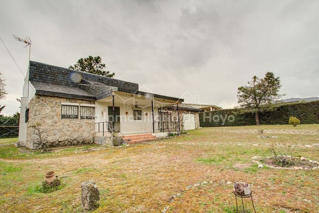 Foto 2 de Chalet en venta en Hoyo de Manzanares de 4 habitaciones con terraza y garaje