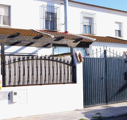 Foto 1 de Casa adossada en venda a Zona la Ribera - Alqueria - Río de 3 habitacions amb terrassa i aire acondicionat