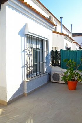 Foto 2 de Casa adosada en venta en Zona la Ribera - Alqueria - Río de 3 habitaciones con terraza y aire acondicionado