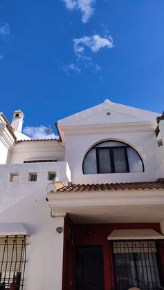 Foto 2 de Casa adosada en venta en Ayamonte ciudad de 3 habitaciones con terraza y garaje