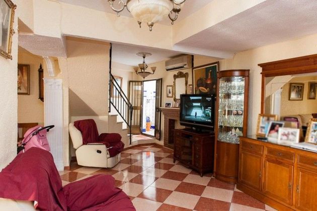 Foto 1 de Casa en venta en Lucena de 3 habitaciones con aire acondicionado