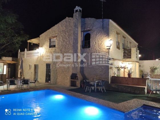 Foto 1 de Casa rural en venda a Cabra de 6 habitacions amb terrassa i piscina