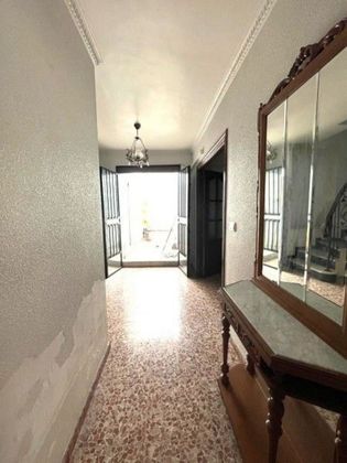 Foto 2 de Casa en venda a calle Antón Gómez de 7 habitacions amb garatge