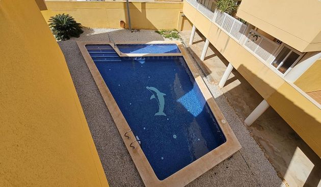Foto 2 de Venta de casa en Cabo de Palos de 4 habitaciones con terraza y piscina