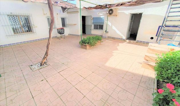 Foto 2 de Casa en venta en Parque de la Ermita - Parque de San Roque de 4 habitaciones con terraza y garaje