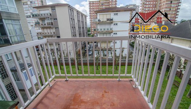 Foto 2 de Venta de piso en avenida De la Libertad de 2 habitaciones con terraza y garaje