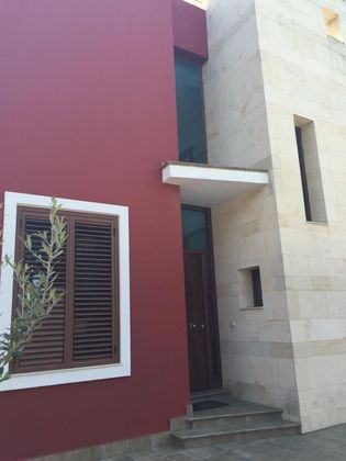 Foto 2 de Chalet en alquiler en calle La Barrosa de 3 habitaciones con terraza y piscina