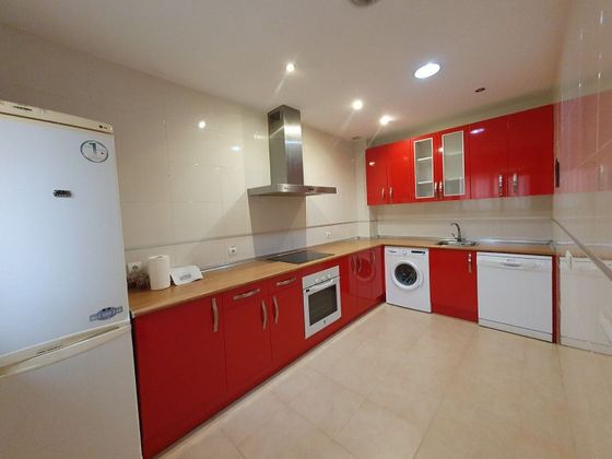 Foto 1 de Casa adossada en venda a Zaratán de 4 habitacions amb piscina i garatge