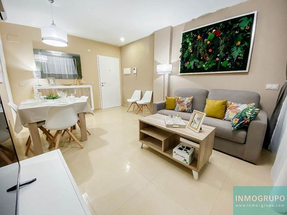 Foto 1 de Piso en venta en Marina d'Or de 2 habitaciones con terraza y piscina