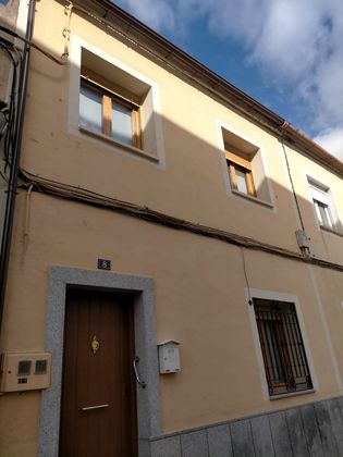 Foto 1 de Casa en venda a calle Meson de 3 habitacions amb terrassa i calefacció