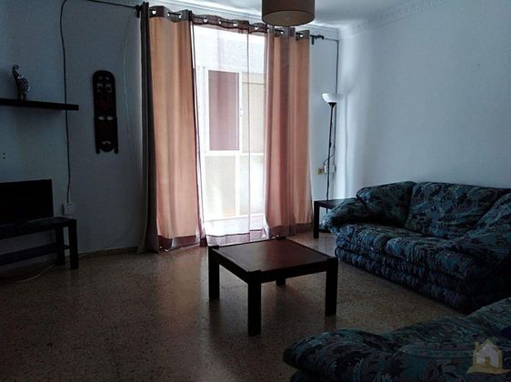 Foto 2 de Pis en venda a Plaza de toros - Venta Vargas - Capitania de 5 habitacions amb terrassa