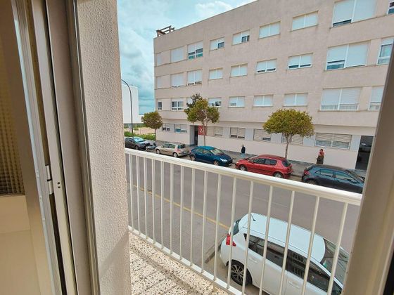 Foto 2 de Venta de casa en El Carmen de 3 habitaciones con terraza y balcón