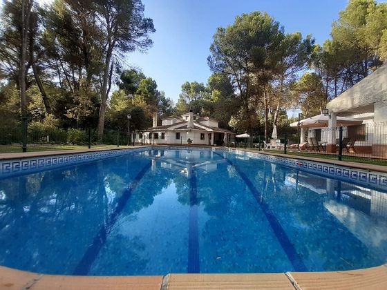 Foto 2 de Xalet en venda a Santa Cruz - Industria - Polígono Campollano de 5 habitacions amb terrassa i piscina
